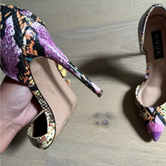 Aqua Women's Dion Half d'Orsay High-Heel Pumps - Picture 7 of 10